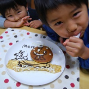 「親子で楽しく、お絵かきおやつタイム～♪」【クリスマスプレゼント企画】スイーツに&ldquo;サンタさん&rdquo;の似顔絵を描いちゃおう！の投稿画像