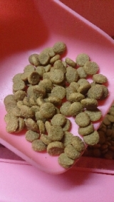 口コミ：プラセンタ配合♪猫ちゃんのエイジングケアに特化したおもいやりフードを試してみたの画像（8枚目）