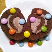 「ポップに♪楽しく♪」【スイーツ詰め合わせプレゼント】ハートを飾ってバレンタインデコスイーツに挑戦！の投稿画像