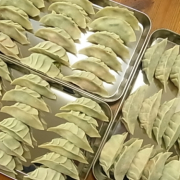 「我が家の餃子バット」アカオアルミより☆アンケートに答えてゲット！料理に便利なバットセットお試しあれ！の投稿画像
