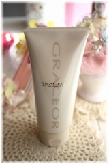 口コミ記事「シャンパン酵母でボディも贅沢保湿！グラスオールボディクリーム」の画像