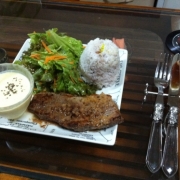 「殆ど当てはまりました
肉食べて元気つけまーす」<スマホイベント>あなたはいくつ当てはまる？活性型コエンザイムＱ１０モニター募集の投稿画像