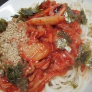 「キムチ納豆うどん」美肌お料理の写真大募集！　無添加ミスト化粧水とQUOカード1000円分進呈♪の投稿画像