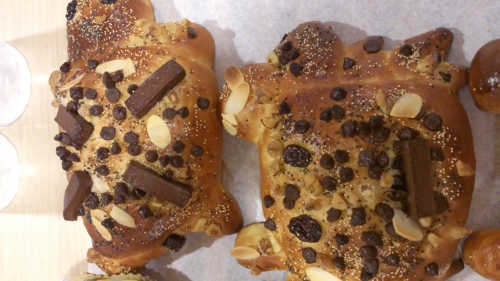 手作りパンです。