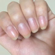 「よろお願いいたします。」【長期モニター】フランス発のネイルエッセンス現品モニター募集の投稿画像