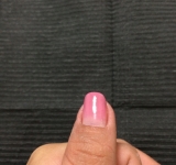 少し深めですが、グラデーションできました。でも、スポンジのカス？のようなものがつくので次回は気をつけて使いたいと思います。