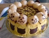 「生クリーム仕立てのプチシューを使いました！」の画像（1枚目）