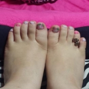 「フットネイル！
まだまだ練習が必要だ！」【お店で発見！画像募集☆】　レイナチュ ネイルケアカラー　【スマホで参加OK】の投稿画像