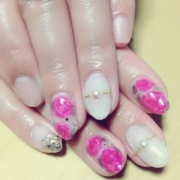 「マーブルローズ」第5回ネイルアートコンテスト「ピンクを使ったバレンタインアート」で豪華プレゼントの投稿画像