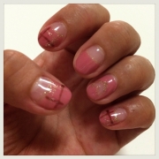 「ハートのくりぬきネイル」第5回ネイルアートコンテスト「ピンクを使ったバレンタインアート」で豪華プレゼントの投稿画像