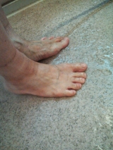 口コミ：夏です！素足キレイですか？の画像（1枚目）