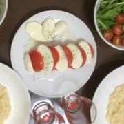 「オリーブオイルでカプレーゼ☆」最高級オリーブオイル！カラダの内からキレイに健康に☆モニター5名様！の投稿画像