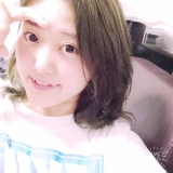 すっぴんとメイク姿です。