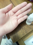 「にきび跡にエッセンス」の画像
