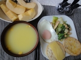 休日の朝飯