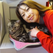 「猫と一緒❗」【059】毛穴ケア美容液ソワンのモデルさん20名様募集中！※顔写真必須の投稿画像