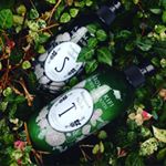 今秋新発売の、aromakifiモイストシリーズのシャンプー&トリートメントをいただきました♬以前からaromakifi様のシャンプーやトリートメントは解析サイトなどで気になっていたので嬉しい〜♡&hellip;のInstagram画像