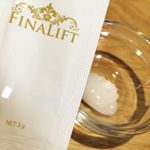 FINALIFTのサンプルをお試し✌️1回でこの量です👍👍👍ファイナリフトって名前にある通りリフトアップケア出来ます😊1度ではそんな変化ないだろうと思ってたんだけど心なしかフェイスラインがすっきり&hellip;のInstagram画像
