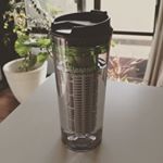 先日当選したクリンスイタンブラーで水道水を美味しく頂いています💖飲みたい分だけ浄水していつも新鮮なお水が飲めるのがとても嬉しいです♪今日は暑い1日だったので持ち運びも便利でした^_^ミ&hellip;のInstagram画像