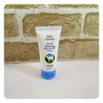 #ハンドクリーム @leivy_japanさまのレイヴィーハンド&ネイルクリーム、いいです❤べたっとしないし、しっとり💕使うとツルツルと言うか、すべすべに✌爪の際までしっとりすべすべ😊&hellip;のInstagram画像