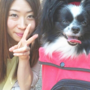 「愛犬とお花畑デート！」【ペットの贅沢水素水】わんちゃんとのベストツーショットください！！の投稿画像