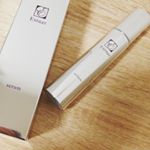 コスメッツ エクスチュアルセラムナノサイズのプラチナスキンイルミネイトがお肌の奥深くまで浸透（╹◡╹）♡あらゆる肌悩みに対応する為機能性成分、また植物由来成分を配合♬みずみずしいテクス&hellip;のInstagram画像