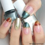 .お返事前に失礼します😅今宵、ネイルチェンジしながらお返事&post拝見しに伺います🙋󾬌.せっかく伸びてきた爪ですが、昨日からショートネイルになりました😅.これは短くする前のネ&hellip;のInstagram画像