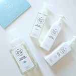 「Touch&Hug(タッチ&ハグ)」 マヨネーズでお馴染みのキューピーから新発売のキッチン専用のハンドケアシリーズ。 ⚫キッチンハンドソープ料理前に使うヒアルロン酸が入ったふわふわもちもち美手指&hellip;のInstagram画像