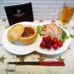 パンの中にシチューが入るホムパリのセット。ビーフシチューはチンするだけ。パンも冷凍で届きます。見た目はかわいくなります。#ホムパリ#パンdeパーティー#monipl&hellip;のInstagram画像