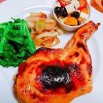 ・ピエトロの和風醤油ドレッシングをベースに、はちみつ🍯、パプリカパウダー、ナツメグなどなどを揉み込んで。オーブンにポイしてる間に副菜とスープ用意で簡単クリスマス🎄🎁✨・・#pi&hellip;のInstagram画像
