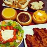 昨日38.5℃の熱が出て身体もすごく痛かったので病院へ行ったのですがインフルエンザ陰性でした(-_-;)ただの #産後あるある (笑)毎日の授乳辛い。そして今朝は思わぬサプライズで顔面にヘルペスが&hellip;のInstagram画像