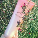 フィトリフト ホットクレンジングゲルをおためし(*&acute;&forall;｀*) サッとなじんで綺麗にメイクオフしてくれます！私にとっては重要なw洗顔不要(^^)子どもがいると、なかなか自分に時間がかけられないから助かり&hellip;のInstagram画像