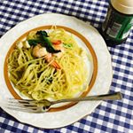 ピエトロさまのモニター当選していただいた、スパドレ ジェノベーゼ バジルソースを使って、パスタを作りました😊パスタは、水パスタにしたのでモチモチ❤一度水で戻して短時間茹でるとモチモチの&hellip;のInstagram画像
