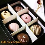 バレンタイン♡今年もトリュフにしようかなぁ。。作りたいものはたくさんあるけど、あげる人がいない&hellip;#バレンタイン#チョコ#トリュフ#食べたいだけ#pietro_19801209 #ピエト&hellip;のInstagram画像