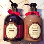 *インスタでよく見かける、チョコのシャンプー＆トリートメントお試しさせて頂きました♬.最初は恐る恐る使用してみたのですが、匂いはほんのりチョコレートが香ってくる感じで、まったくくど&hellip;のInstagram画像