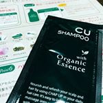 CUシャンプーこのシャンプーのしっとりまとまり感はすごいですね！数回の使用で効果が実感できます。乾燥と痛みで毛先やトップがぼわんと広がっていた髪がしっとりとまとまります。数回のサンプル&hellip;のInstagram画像
