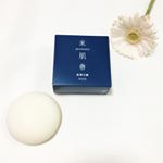 米肌のCCクリームを使っていて私の肌に合っていたので石鹸も使ってみることにしました。◡̈⋆*⋆袋から出すとお正月に見たことある様な&hellip;そぉ鏡餅みたいな形の石鹸。⋆ネットを使って泡立てると&hellip;のInstagram画像