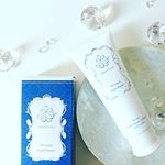 毎日簡単にスペシャルケアが出来る『プリンセスナイトリペア』塗って寝るだけのナイトパック。洗い流し不要で、夜のお手入れの最後にプラスするだけなので簡単～♪ 保湿成分にもこだわっているナイトパック&hellip;のInstagram画像