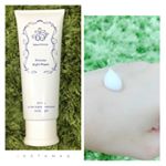 .❤️💛💚💙💜 洗い流さないパック❤️.睡眠中に浸透させて朝洗顔して落とす👀✨.これつけた次の日はプルンプルン😨💦💖普通のパックもしてたけど安いやつだとすぐ乾燥したりそ&hellip;のInstagram画像