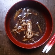 「乾きのこと油揚げの味噌汁生姜風味」【美味しい寝！快眠レシピコンテスト】の投稿画像