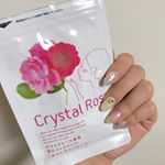 袋を開けた時すぐに香る華やかなローズにワクワクします！気持ちが前向きになって、とてもリラックスでしました。夏のケアに、今からいかがでしょうか。#クリスタルローズ #体臭サプリ #吐息は薔薇&hellip;のInstagram画像