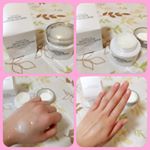 嬉しいオールインワンジェルのリバイタライズモイスチャージェルクリーム《さっぱりタイプ》です♡.クリームがサラサラしているので、べたつかずお肌に浸透してくれます😊.サラサラタイプなのに保&hellip;のInstagram画像