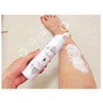 ＊＊＊あと💡#除毛ムース#初体験 😍👏＊肌がものすごく弱いうちわ剃ると肌荒れがすごくて夏以外全然ケアしないんだけどこれなら刺激も少ないし、美容成分入ってて使う度&hellip;のInstagram画像