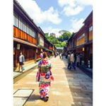 👘💙👘❤👘💛#ひがし茶屋街 #志摩 #金粉アイス#着物 #兼六園 #石川 #金沢 #金沢旅行 #女子旅 #同期**明日は #大阪 で結婚式👰💒晴れるといいな〜。ドレス何色か&hellip;のInstagram画像