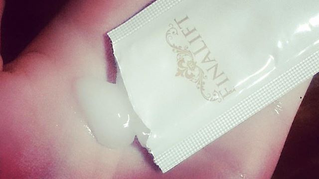 口コミ投稿：.ファイナリフト試してみました😋💕.マッサージすると顔がスッキリしてなにより張りが…