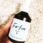 最近お気に入りのボディミルク♡(*&acute;꒳`*) お風呂上がりにいつもつかうのですがポンプヘッドになっていて使いやすぃ♡容器も可愛いー♡ので洗面台にそのまま置いてます(*^^*)&hellip;のInstagram画像