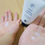 日本ゼトック株式会社様の、消毒と保湿が両方できちゃう『消毒ハンドミルク』をお試しさせていただきました！！ アルコール消毒って乾燥するイメージだったけど、消毒ハンドミルクは保湿もしてくれるので手がしっと&hellip;のInstagram画像