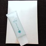 オールインワンの美白ジェルo,+:｡☆.*・+｡60g￥4612-しっかりとした固めのジェルが塗り広げるととろーりじんわり肌に入り込み、しっとりとなります。チューブタイプなので衛生&hellip;のInstagram画像
