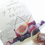 ☆チアシード蒟蒻ゼリーぶどう味🍇株式会社若翔スーパーフードのチアシードと蒟蒻ゼリーのコラボレーション🌠小袋に入ったゼリーが10個入ってます💗1個 25kcal&hellip;のInstagram画像