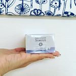ずっと使ってみたかったシミウス！モニターでいただきました😊✨肌に塗ってマッサージクリームとしても使えます🙆肌馴染みも良いです😎💕 #シミウスジェル #monipla #SISIMIUSファンサ&hellip;のInstagram画像